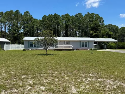 203 Old Ferry Dock Rd, Eastpoint, FL 32328