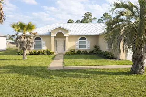 622 Gulf Aire Dr, Port Saint Joe, FL 32456