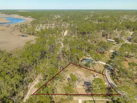 735 Wellborn Ave, Carrabelle, FL 32322 photo 12