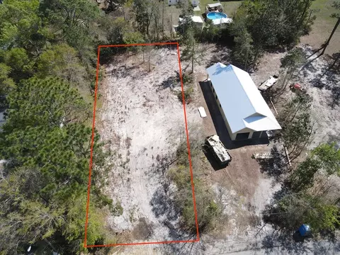 906 16th St, Port St. Joe, FL 32456