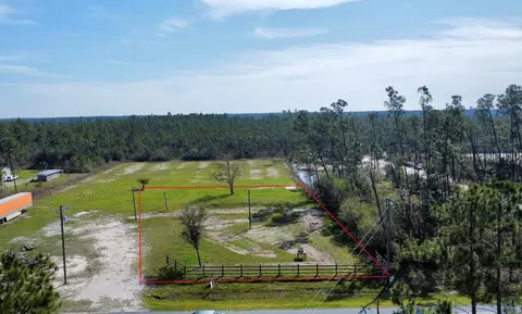 8990 Cr 386 N, Wewahitchka, FL 32465