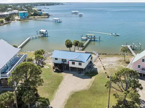 352 Patton St, Saint George Island, FL 32328