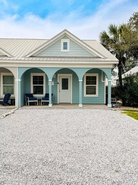 103 N 35th St #C, Mexico Beach, FL 32456
