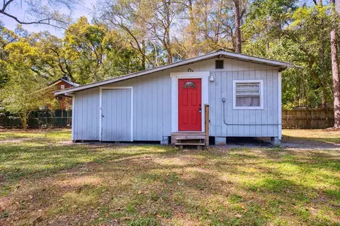 50 Bayview Dr, Apalachicola, FL 32320