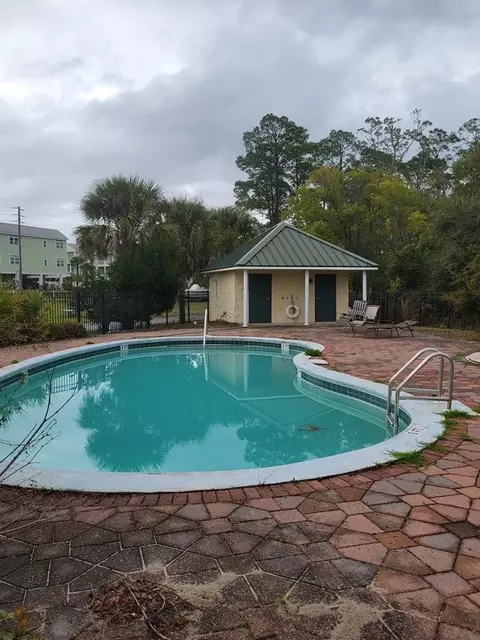 115 S Mariners Way, Carrabelle, FL 32322 photo 4