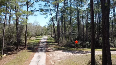 2478 Florida Ave, Carrabelle, FL 32322
