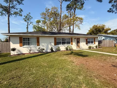 1322 Mcclelland Ave, Port Saint Joe, FL 32456