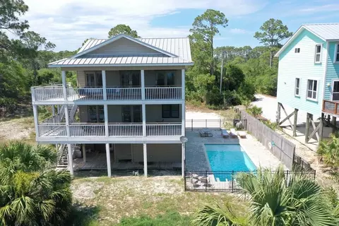 146 Redbird St, Port St. Joe, FL 32456