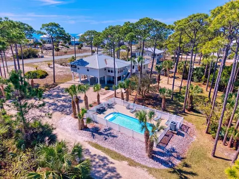 1105 E Gulf Beach Dr, Saint George Island, FL 32328