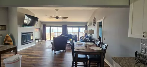 Dining - 2248 Hwy 98 E, Carrabelle, FL 32322 photo 1 of 1