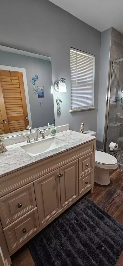 Bath - 2248 Hwy 98 E, Carrabelle, FL 32322 photo 5 of 7
