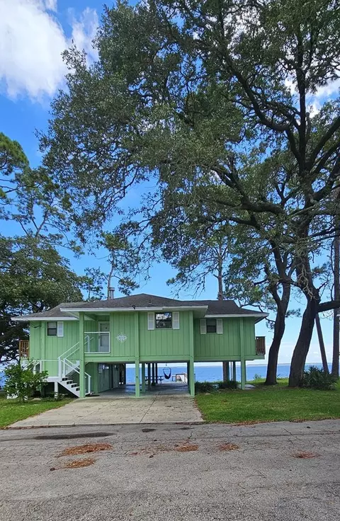Exterior - 2248 Hwy 98 E, Carrabelle, FL 32322 photo 2 of 6
