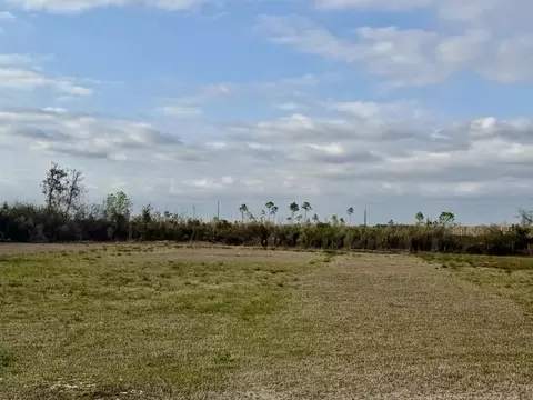 1 Bailey Ln, Mexico Beach, FL 32456