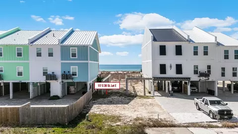 117 S 38th St, Mexico Beach, FL 32456