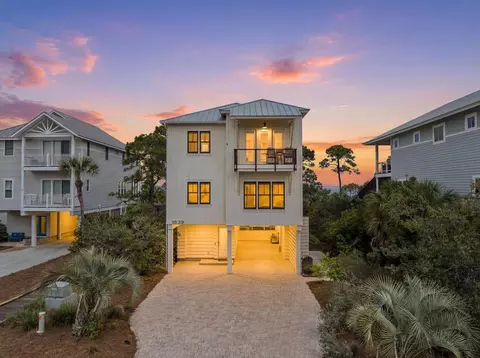 1639 Wayfarers Ct, Saint George Island, FL 32328