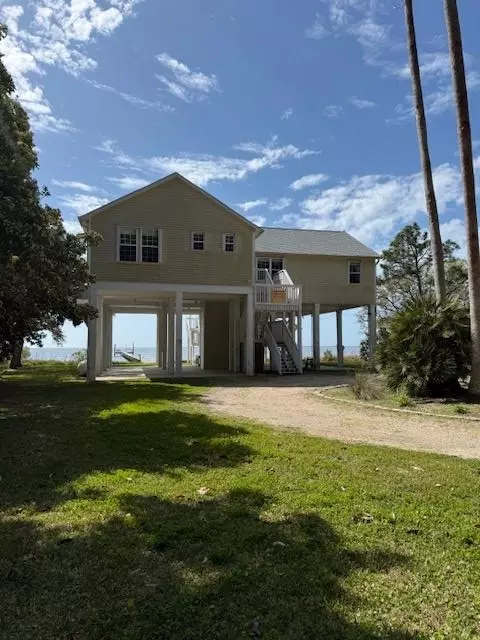 2606 Hwy 98 E, Carrabelle, FL 32322