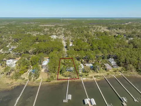 View/Area - 2488 Hwy 98 E, Carrabelle, FL 32322 photo 8 of 10