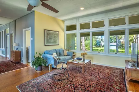 Living - 2488 Hwy 98 E, Carrabelle, FL 32322 photo 2 of 2