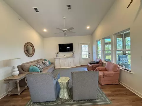 Living - 513 Shellys Loop Rd, Carrabelle, FL 32322 photo 2 of 2