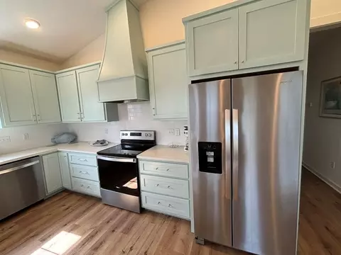 Kitchen - 513 Shellys Loop Rd, Carrabelle, FL 32322 photo 3 of 3
