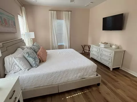 Bedroom - 513 Shellys Loop Rd, Carrabelle, FL 32322 photo 4 of 5