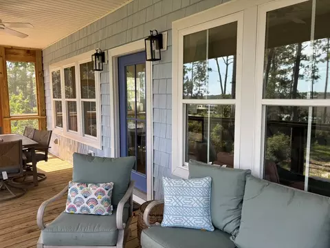 Exterior - 513 Shellys Loop Rd, Carrabelle, FL 32322 photo 9 of 12