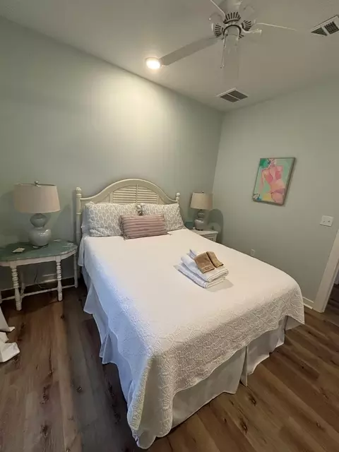 Bedroom - 513 Shellys Loop Rd, Carrabelle, FL 32322 photo 5 of 5