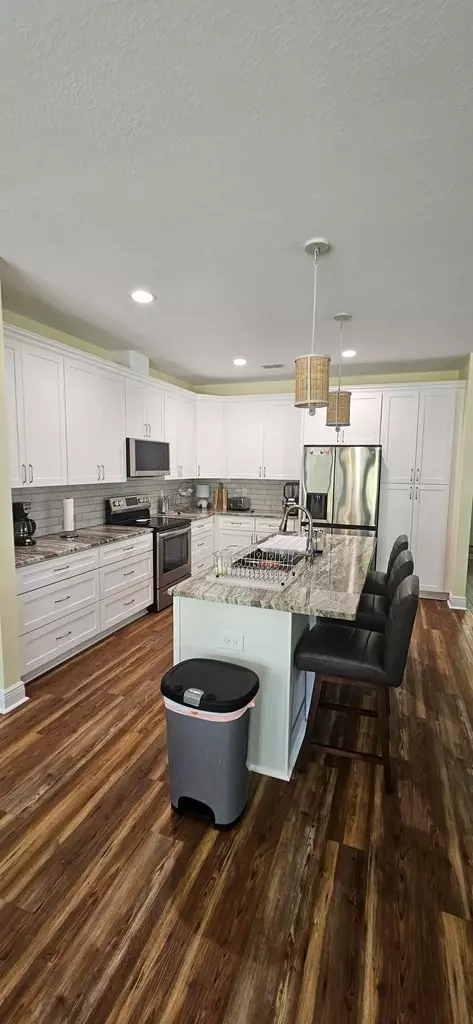 Kitchen - 231 Apalachee St, Carrabelle, FL 32322 photo 4 of 7