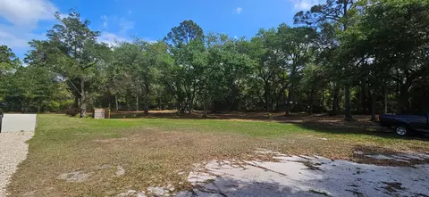 Exterior - 231 Apalachee St, Carrabelle, FL 32322 photo 25 of 30