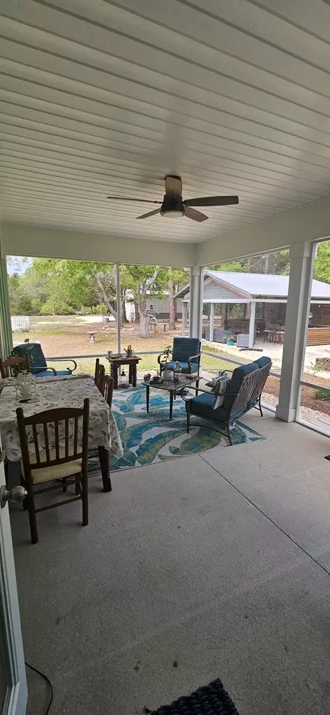 Exterior - 231 Apalachee St, Carrabelle, FL 32322 photo 4 of 30
