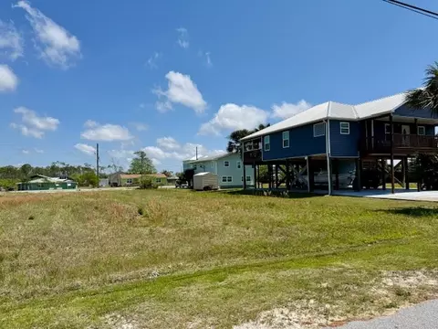 124 Pine St, Mexico Beach, FL 32456 photo 4