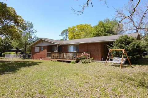 26 17th St, Apalachicola, FL 32320