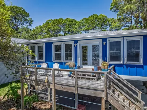 2492 Hwy 98 E, Carrabelle, FL 32322