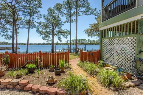 Exterior - 433 River Rd, Carrabelle, FL 32322 photo 5 of 22