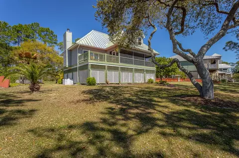 Exterior - 433 River Rd, Carrabelle, FL 32322 photo 14 of 22