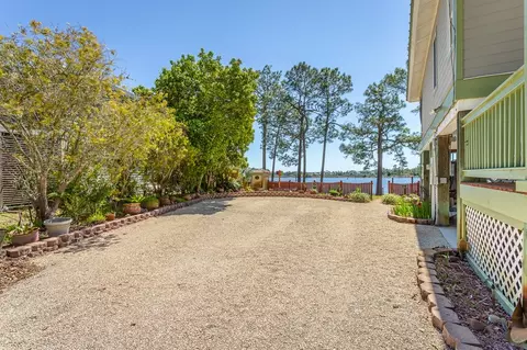 Exterior - 433 River Rd, Carrabelle, FL 32322 photo 4 of 22