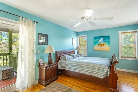 Bedroom - 433 River Rd, Carrabelle, FL 32322 photo 1 of 4