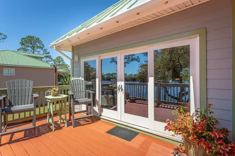 Exterior - 433 River Rd, Carrabelle, FL 32322 photo 8 of 22