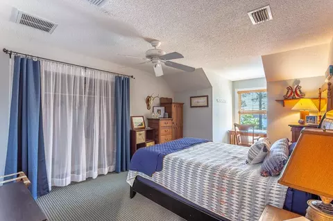 Bedroom - 433 River Rd, Carrabelle, FL 32322 photo 3 of 4