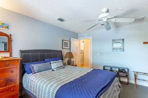 Bedroom - 433 River Rd, Carrabelle, FL 32322 photo 4 of 4