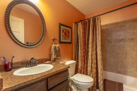Bath - 433 River Rd, Carrabelle, FL 32322 photo 4 of 5