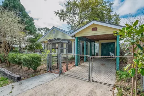 31 A Heffernan Dr # -8, Lanark Village, FL 32323