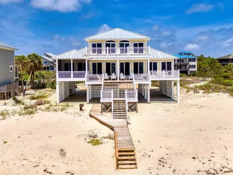 2144 Sea Fern Way, Saint George Island, FL 32328