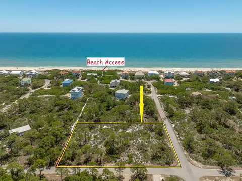 1400 Dogwood Dr, Saint George Island, FL 32328