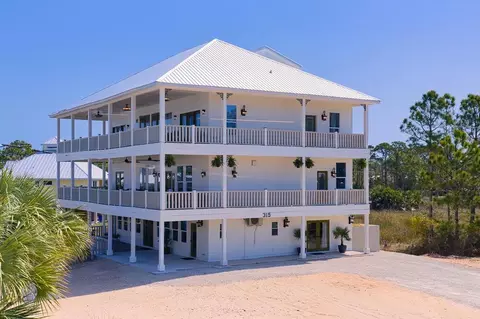 315 Quinn St, Saint George Island, FL 32328