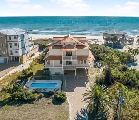 1564 E Gulf Beach Dr, Saint George Island, FL 32328