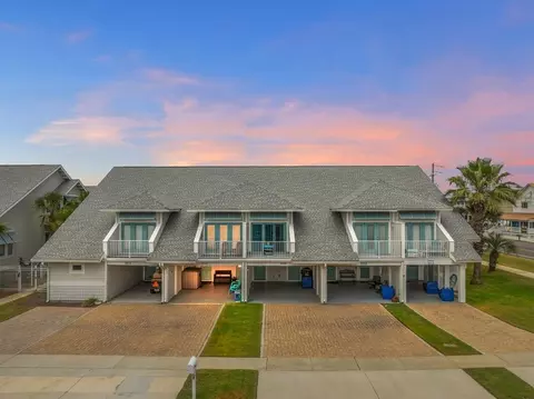 100 S 38th St #D, Mexico Beach, FL 32456