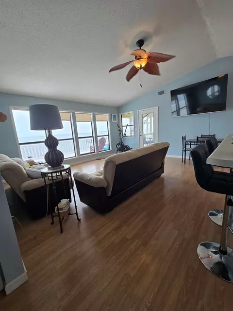 Living - 3150 Hwy 98 E, Carrabelle, FL 32322 photo 7 of 7