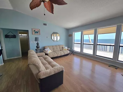 Living - 3150 Hwy 98 E, Carrabelle, FL 32322 photo 1 of 7