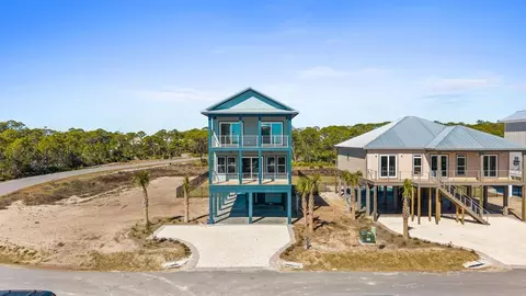 2236 Nella Nook, Saint George Island, FL 32328